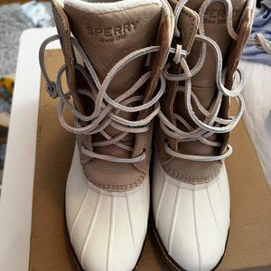 Sperry NIB Women's Saltwater Heel Leather Duck Boot WM Size 9